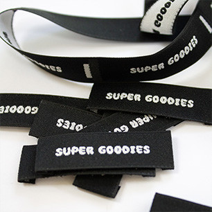 Etiquetas de logotipo premium 15mm