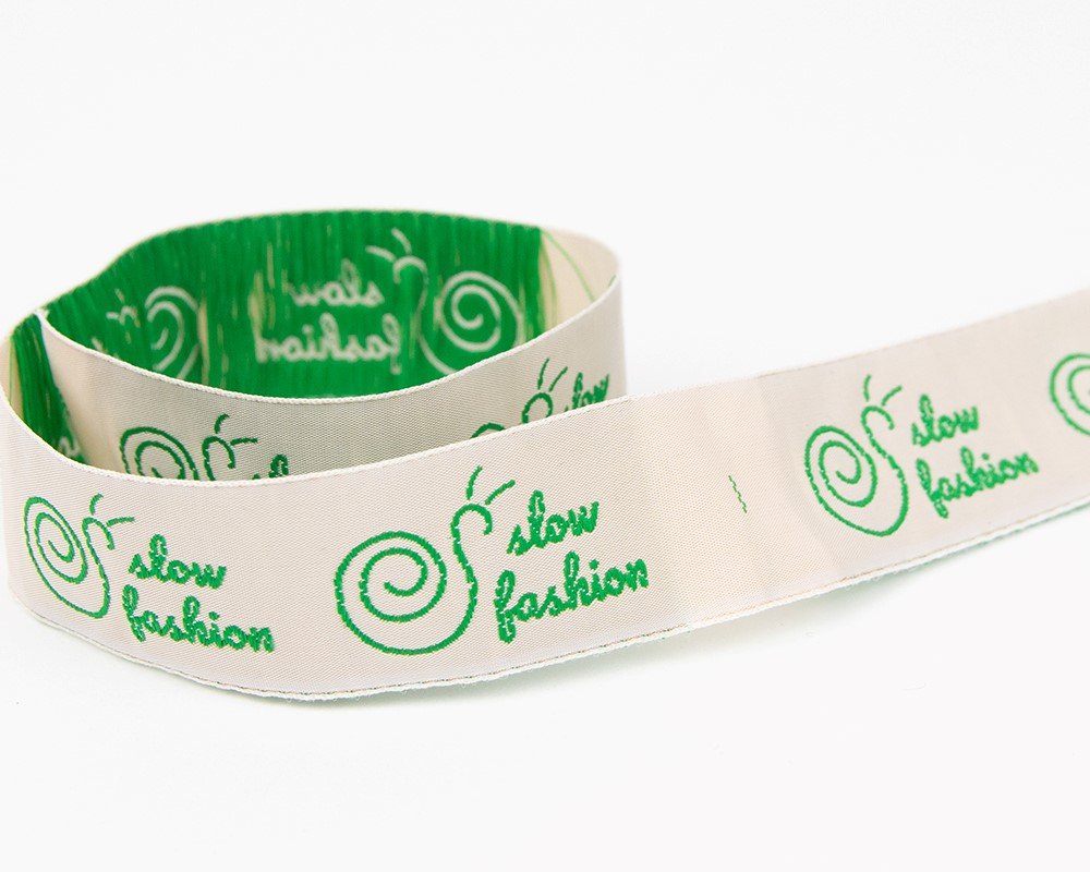 etiqueta tejida con logotipo personalizado