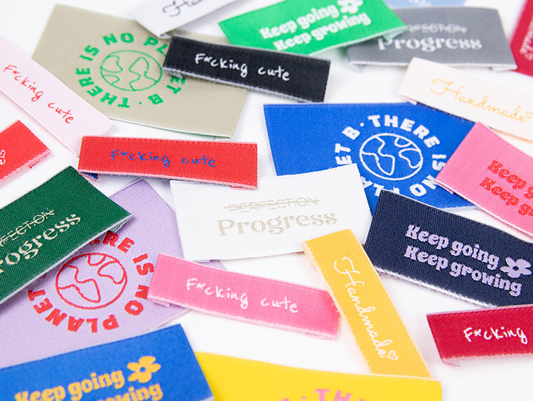 Etiquetas de costura est&aacute;ndar